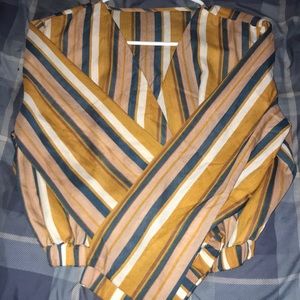 cross section long sleeve crop top